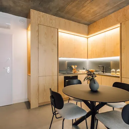 Apartment Azenhas - 1 Bedroom And Parking In Santo Antonio Lisbon