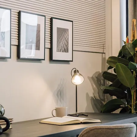 Azenhas - 1 Bedroom And Parking In Santo Antonio Lejlighed